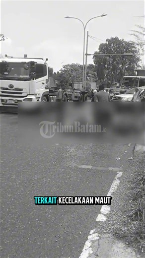 Video Kecelakaan Maut di Batam Dekat Pelabuhan Batu Ampar Viral, Dua Orang Terkapar di Aspal