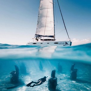 176 reactions · 72 shares | Reserva ahora con un 70% de descuento y navega cuando gustes. | Cancun Sailing Catamarans | Facebook