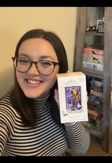 Hannah Montana Christmas this year #disney #disneychannel #hannahmontana