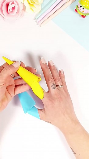 Manualidades fáciles: Uñas de papel DIY