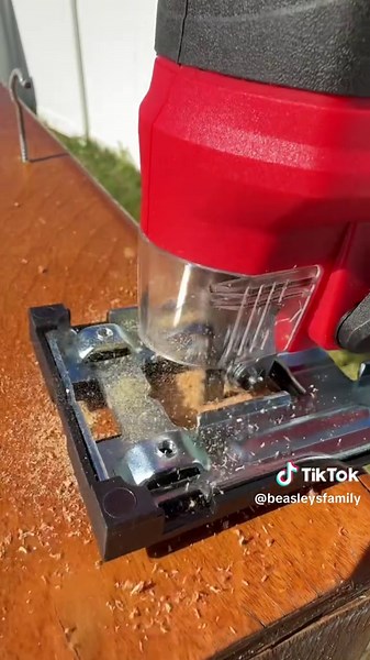 Milwaukee M18 Jigsaw Review: Versatile Power Tool