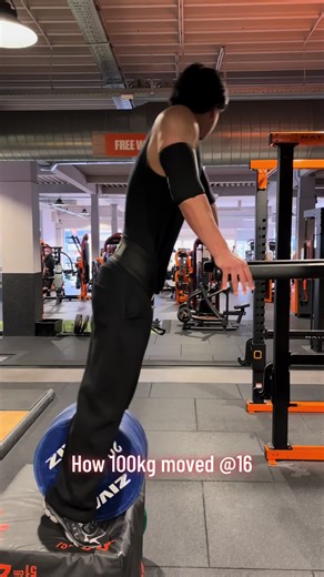 Transformation from 16 to 17: 100kg Weight Lift Progress