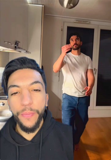 Pizza Dessert aux Fruits Frais et Crème Onctueuse