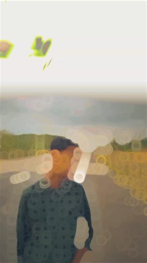 𝗕𝗜𝗡𝗢𝗗_𝗢𝗙𝗙𝗜𝗖𝗜𝗔𝗟_𝟭𝟬𝗞 on Instagram: "আমার গ্রামের মানুষ বলে আমি নাকি খারাপ হয়ে গেছি 🥺🤟😎 #follow4follow ❤️ #viralreels #instagram #mumbai #explore #shayari #lyrics #fyb #attitude #attitude😎 #🤟🤟 #😎😎 #☠️☠️ #attitudesong日本利用压电瓷砖将脚步转化为电能。这些瓷砖捕捉来自你脚步的动能。当你行走时，你的重量和动作会对瓷砖产生压力。瓷砖会轻微弯曲，从而产生机械应力。瓷砖内部的压电材料将这种应力转化为电能。每一步都会产生少量电荷，而数百万步结合在一起就能产生足够的电力来驱动LED灯、数字显示屏和传感器。在像涩谷车站这样繁忙的地方，每天大约有240万个脚步为这一系统作出贡献。这些电能可以被储存或立即使用，从而减少对传统电力的依赖。 *要点总结：* 1. 压电瓷砖通过捕捉脚步动能发电。 2. 行走时重量和动作使瓷砖弯曲产生机械应力。 3. 压电材