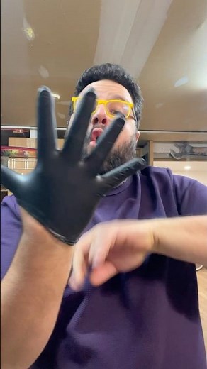 New method for putting on latex gloves faster! 🤯 #tutorial