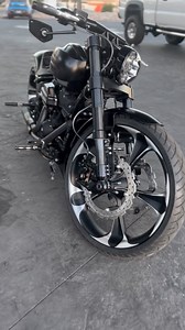 DD Designs on Instagram: "131 Breakout build with the power to match the looks. 280mm single sided swingarm, 23” front wheel and custom billet aluminum gas tank are some of the unique pieces that takes this HD Breakout to another level. #DDDesigns #Breakout #HD #131ScreamingEagle #CustomMotorcycle #LasVegas #Design"