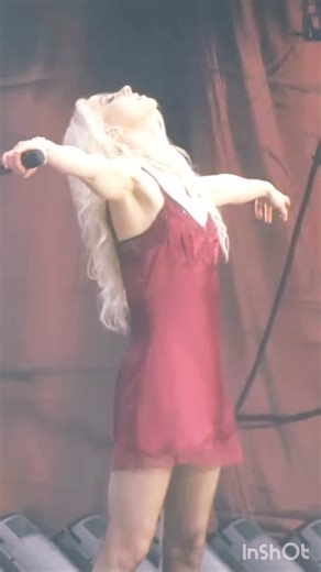 🦇 THE PRETTY RECKLESS 🦇 #acdc #live #livemetal #rock #rocknroll #livemusic #music #gunsnroses