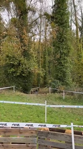 🏁 Finale du Championnat de Bretagne d’Enduro – Le Merzer (22) 🏁 Belle performance aujourd’hui pour Mathis, qui termine 3ᵉ en catégorie E2 💪🔥 Une course exigeante, un terrain bien gras 🌧️, mais il a su rester solide jusqu’au bout 👏 Le résultat final du championnat sera annoncé très bientôt… restez connectés 👀💚 #TTB #Enduro #ChampionnatDeBretagne #LeMerzer #TeamTTB #Motivation #RideHard Ligue Motocycliste Régionale de Bretagne Carrefour Market Bochet (SAS) Exhauss Racing SARL Turmel France
