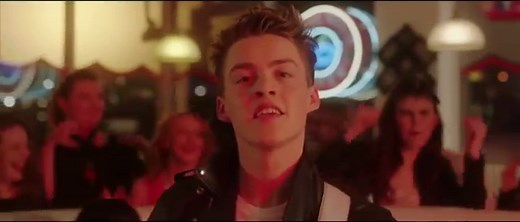 New Hope Club - Tiger Feet Official Video (Starring Lisa and Lena)