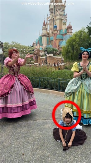 suddenly girl changed her dress #shortsvideo