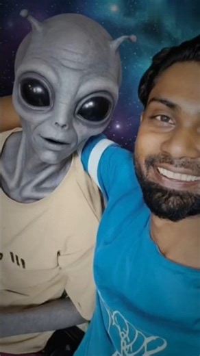 alien ke sath photo #bollywood #haircut #shorts #viral #viralvideo #trending #instagram