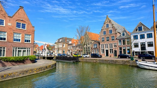 Hoorn Netherlands historic harbor city walking tour (4K)