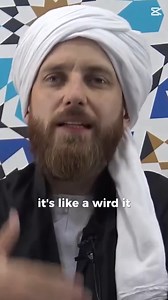 13 reactions | What is wird? Discover the beauty of this term from a linguistic perspective, eloquently explained by Shaykh Mus'ab Penfound. Watch the full lecture now at www.simplyislam.academy #simplyislam #simplyislamsg #ramadan #ramadhan #islam #islamicpost #islamicreels #islamic #islamicreminders | SimplyIslam.sg | Facebook