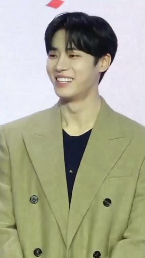 Sucesso do Ator Choo Young Woo em Ascensão