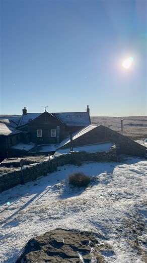 12.00 Bit nippy up at Tan Hill Inn, 1°C with a windchill of -4°C. Just warming up by the fire now. 🔥 | North Yorkshire Weather Updates