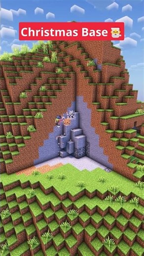 Minecraft Christmas Themed Triangle Base🎅🏠 #shorts