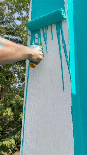 Outside painting green colour fast cort bedroom 🏡#wallpaiting #homedecor