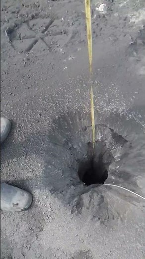 SME(Site Mixed Emulsion)// SMS( Site Mixed Slurry).In opencast mines explosive with booster.