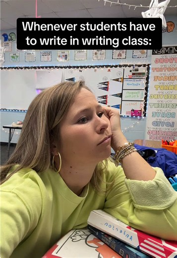 Emily Atkins 🍎 (@ms_atkins)’s video of Writing