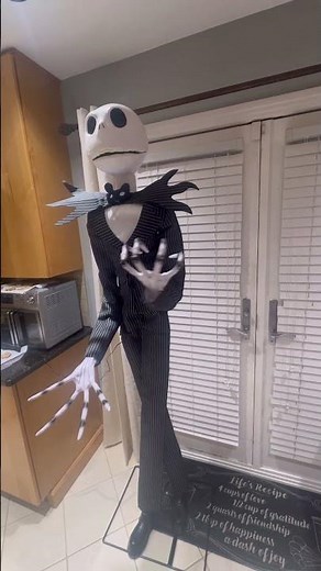 Deluxe Jack Skellington Animatronic Demo - Home Depot Halloween 2025