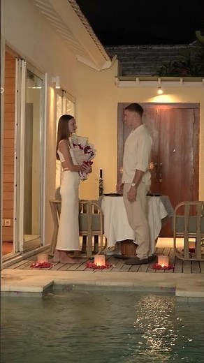 The perfect romantic mood with a candlelight dinner