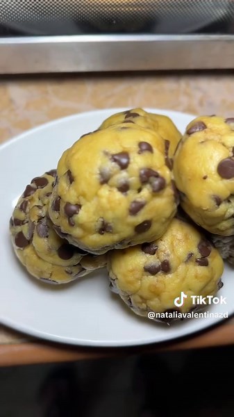 NYC Chocolate Chip Cookies Recipe: Bake Delicious Treats