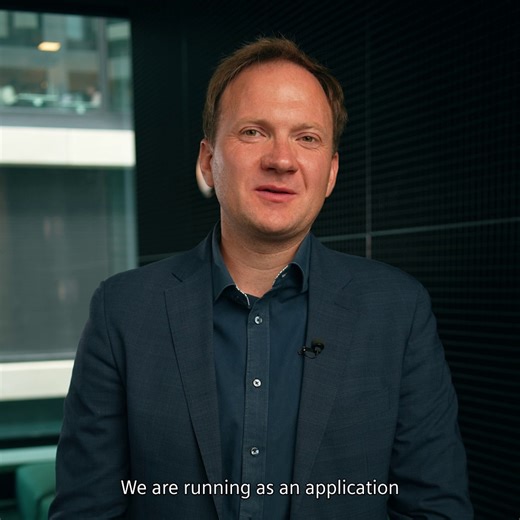 Real-time AI for regulated industries! plus10 turns live machine data into instant insights — secure, reliable, and production-ready. | Siemens