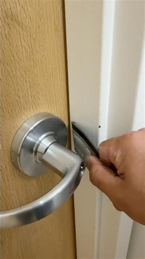 How To Open a Locked Interior Commercial Door