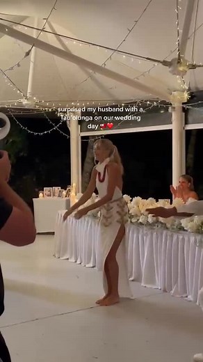 Traditional Tau'olunga Wedding Dance Celebration