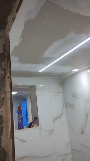 instalação de forro em drywall com tabica e instalações elétricas, instalação de iluminação e tomada