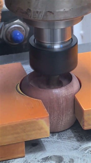 A budget-friendly machining center: Automatic CNC double-axis internal slot milling machine