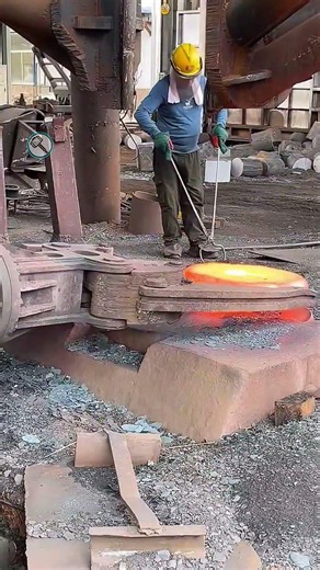 Giant Forging Hammer #hammer #giant