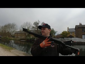 London magnet fishing a day out at Enfield Lock