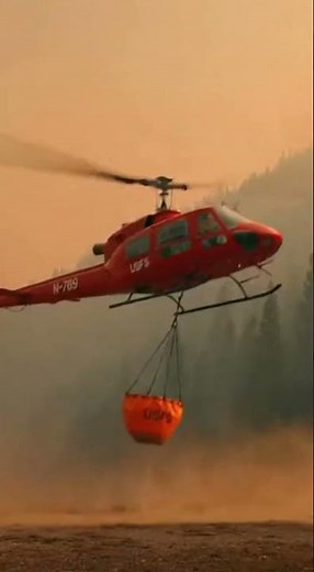 USFS Wildfire Air Attack | Helicopter Water Drop Operations in Mountain Forest #militaryaviation