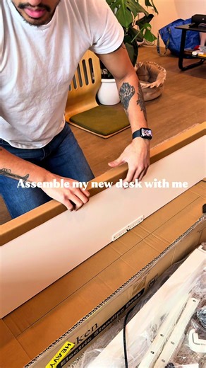 Assemble My New Desk with Me!