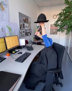 17K views · 587 reactions | Zoom Meeting audio only 嵐. . . . #millimadness #millipower #office #officelife #officehacks #work #workingplace #computer #zoommeeting #zoomcall #upsidedown #contortion #contortionist #workflow #zoommeeting #hat #computer . . .  @millis_mom_ | Stefanie Millinger Milli-Artist | Facebook