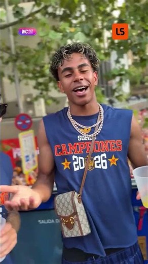 Lamine Yamal Celebrates In Style At Spain's World Cup Parade 🤩🏆