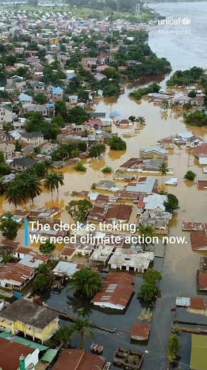 Ketsia, a young UNICEF Ambassador in DR Congo, is raising the alarm. The impact of climate change is real, and it’s putting children’s education and health at risk. We need urgent #ClimateAction for every child. | UNICEF