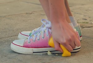 32M views · 223K reactions | Smart ways to change your outfit in no time! Even in public! | 5-Minute Crafts | Facebook