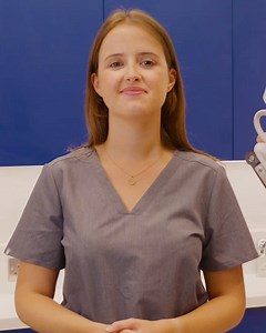 15K views · 14 reactions | Getting kids to brush their teeth can feel impossible (and yes, the tantrums aren’t just from them ), but Dr Julia is here with some top tips to help! 醴✨ Here’s how to make brushing fun: 1️⃣ Reward them (but no snacks!) 2️⃣ Make it fun 3️⃣ Use a brushing chart 4️⃣ Brush together to set an example 5️⃣ Stick to a routine 6️⃣ Visit the dentist regularly You can watch the full video here: https://spr.ly/6004UruYm | Boots UK | Facebook