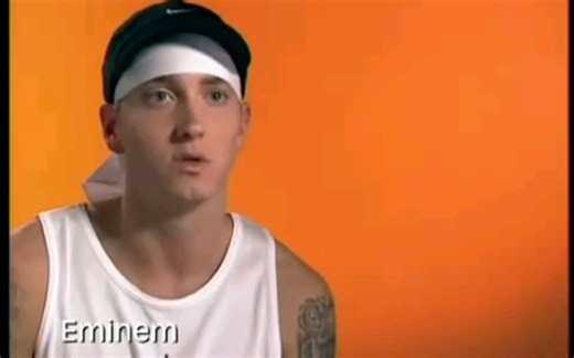 埃米纳姆谈到了他与2Pac和Biggie的混音曲目，名字叫“Runnin”