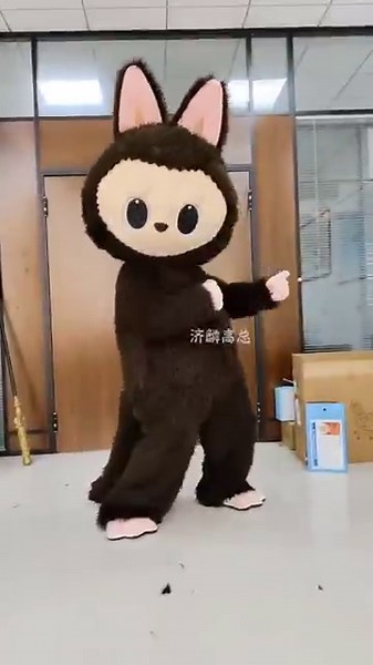 The tutorial on wearing a doll suit is here. The popular ones on the doll. The clothes and props