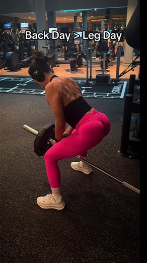 Backless Dress Season: Essential Back Workout Tips