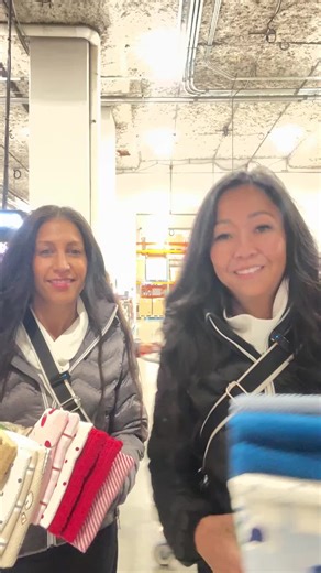 Kate Spade Pack of 6 Kitchen Towels @costco_ canada Vancouver Expo November 2025 with @justcallruth · · · #costco #tinasfavyyc #costcoloverscanada #justcallruth #katespade