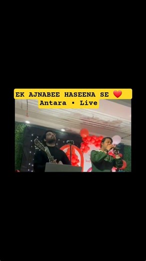 Wo achanak aa gaye… ❤️ Ek ajnabee haseena se — live singing 🎤