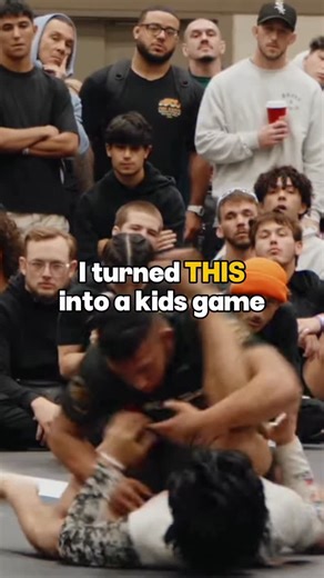 Ellee Beckman on Instagram: "Guard retention isn’t passive. It’s decision making. Gavin doesn’t rush. Instead of telling the kids to “look for triangles”, we build the timing into the game. Retention first. Attack second."