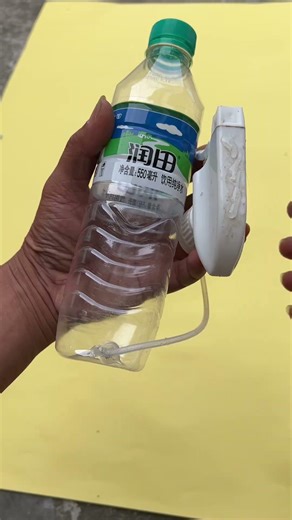 Self-made simple watering kettle, which is super convenient to water