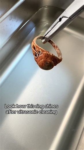 Transforming Muddy Jewelry with Ultrasonic Cleaning