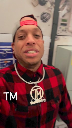 After 6 years in outter space “I just wanna go home” 😂🪐🔭👽 #space #outterspace #nasa #phonehome | Terrell Matheny