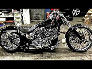 Harley-Davidson Breakout 103 start up and walk around- great exhaust sound